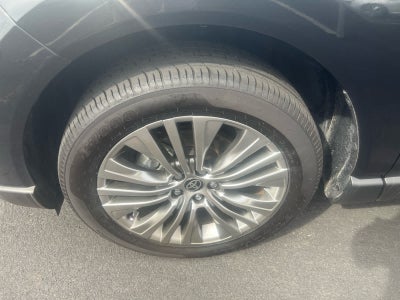 2024 Toyota Venza LE