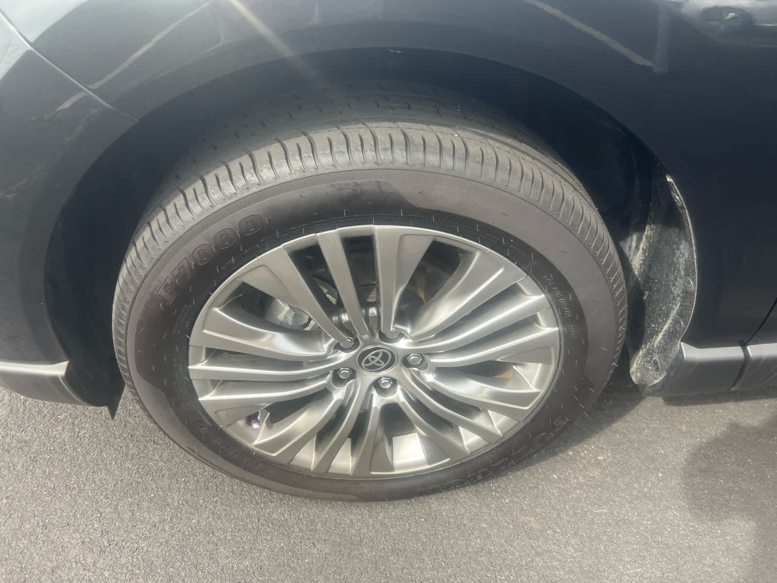 2024 Toyota Venza LE