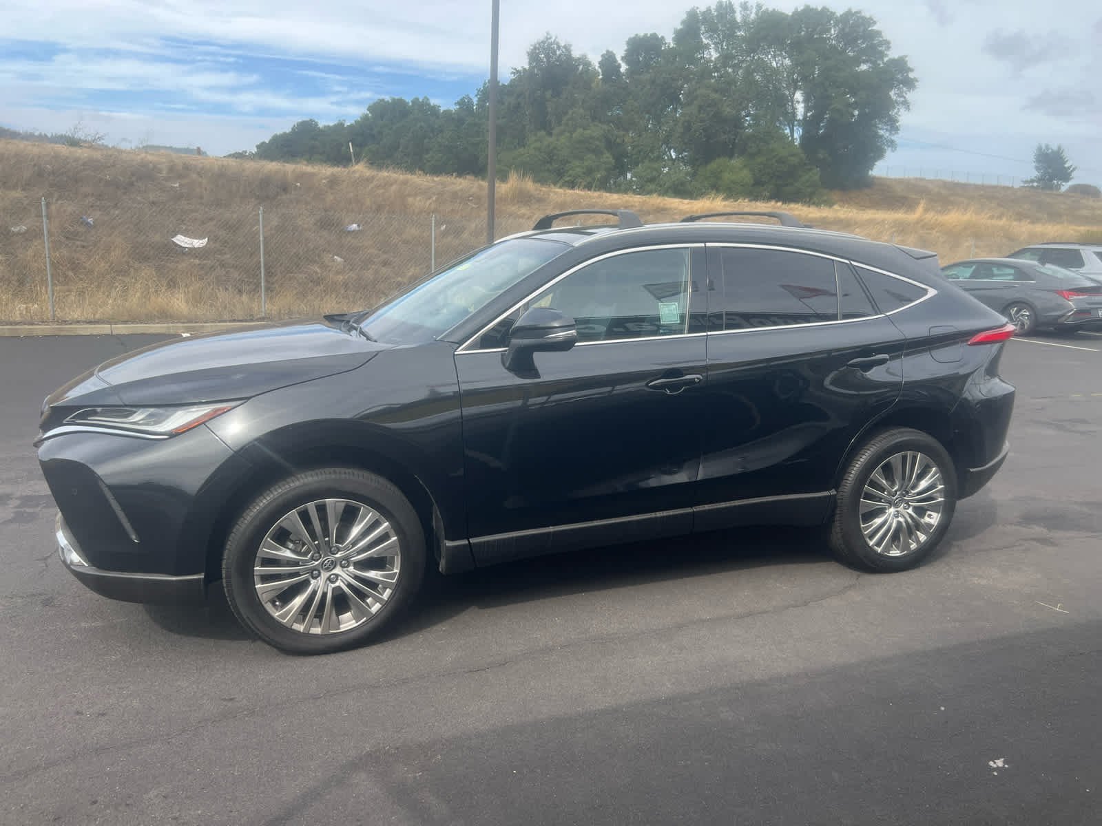 2024 Toyota Venza LE