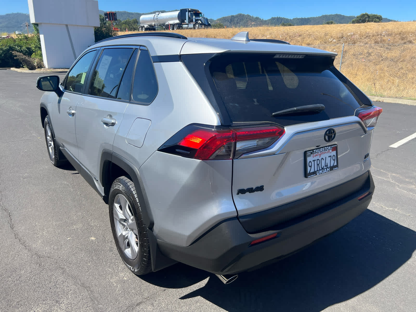 2025 Toyota RAV4 Hybrid XLE