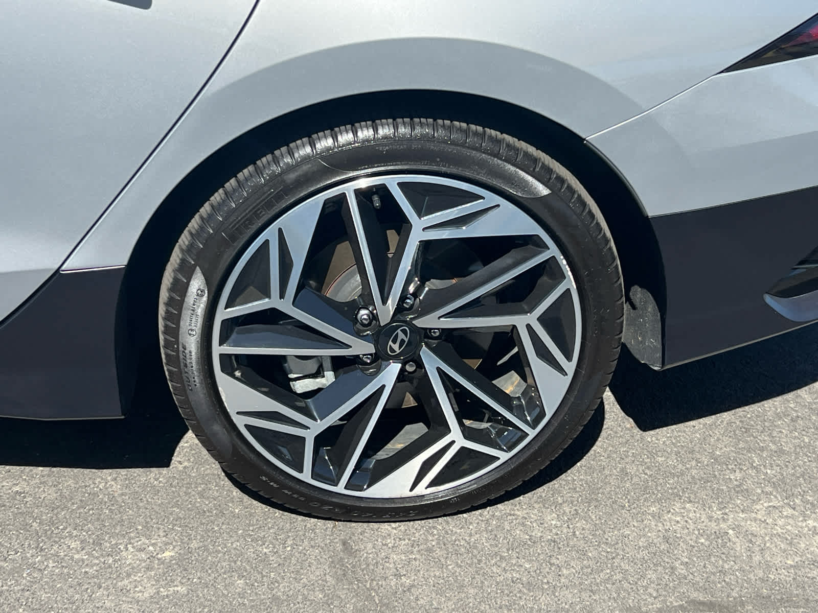 2025 Hyundai IONIQ 6 SEL