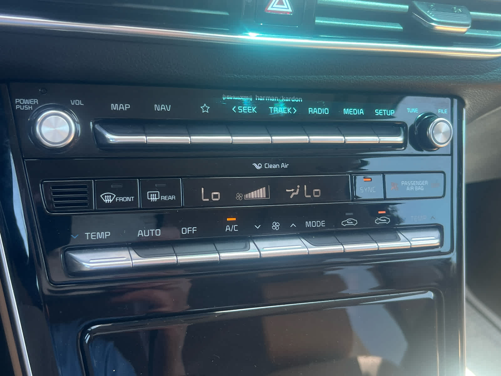 2020 Kia Cadenza Limited