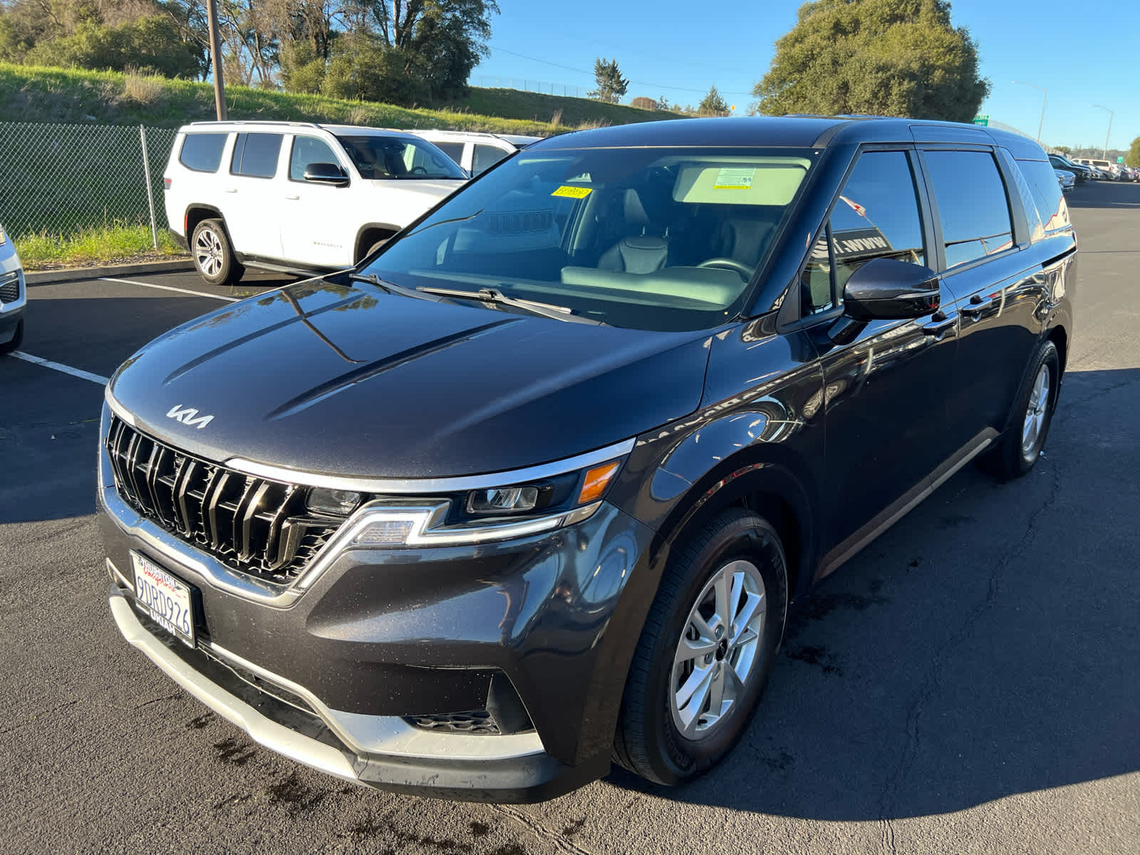 2023 Kia Carnival LX