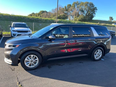 2023 Kia Carnival LX