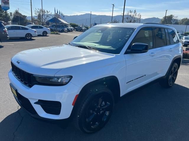 2023 Jeep Grand Cherokee Altitude 4x4