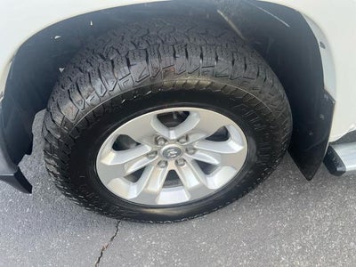 2021 RAM 1500 Laramie 4x4 Crew Cab 5'7" Box