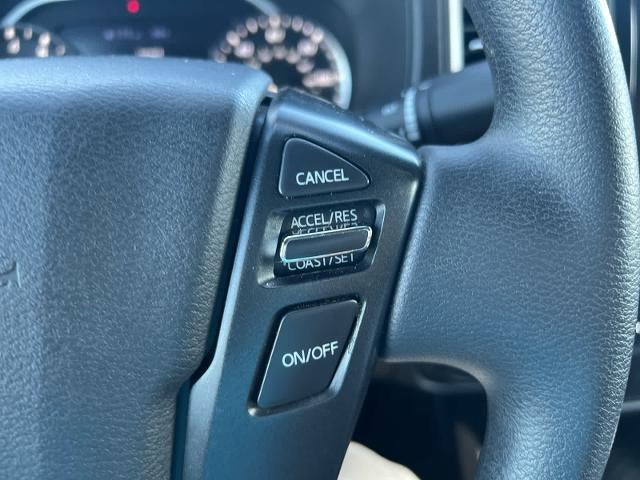 2023 Nissan Frontier Crew Cab 4x2 SV Auto