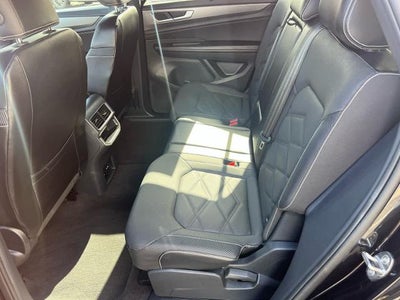 2024 Volkswagen Atlas Cross Sport 2.0T SE w/Technology 4MOTION