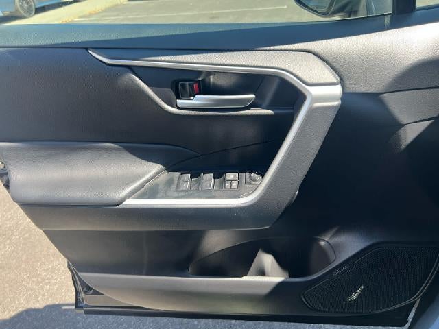 2025 Toyota RAV4 XLE AWD (Natl)