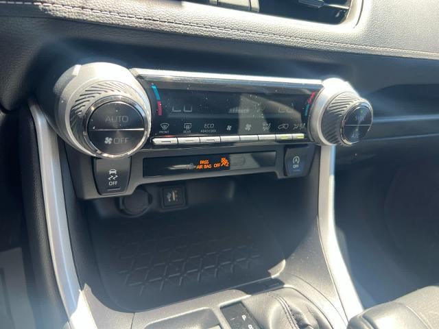 2025 Toyota RAV4 XLE AWD (Natl)