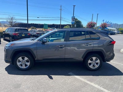 2025 Toyota RAV4 XLE AWD (Natl)