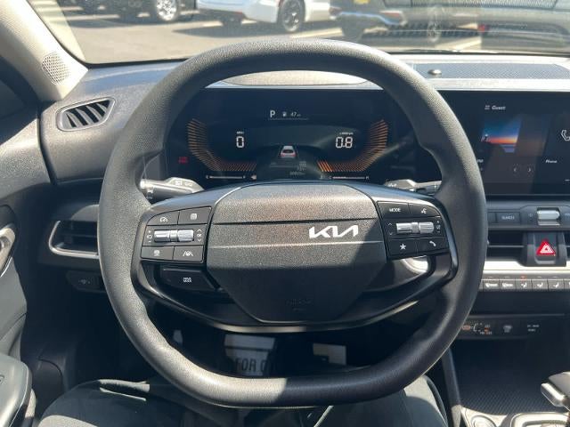 2025 Kia K4 LXS FWD
