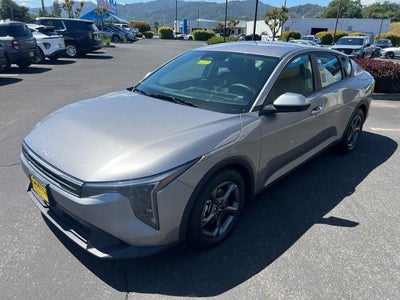 2025 Kia K4 LXS FWD
