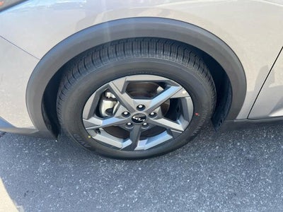 2025 Kia K4 LXS FWD