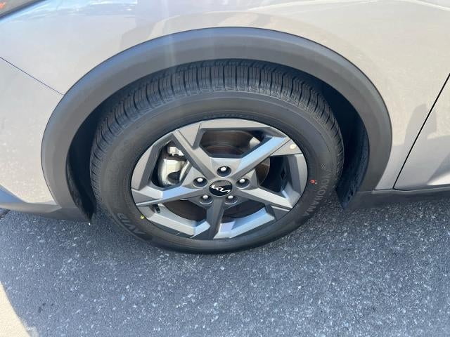 2025 Kia K4 LXS FWD