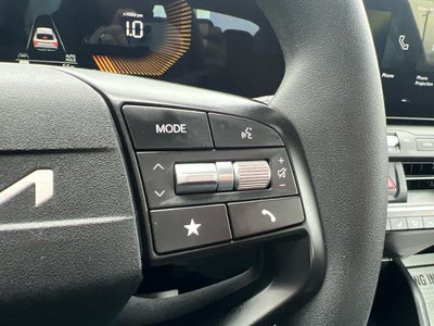 2025 Kia K4 LXS FWD