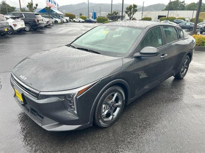 2025 Kia K4 LXS FWD