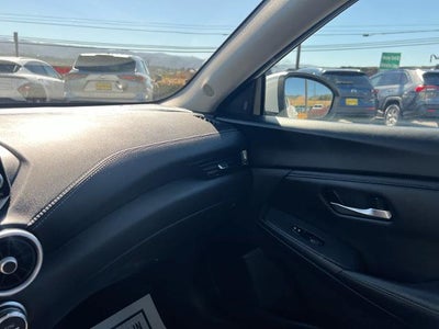 2024 Nissan Sentra SV CVT