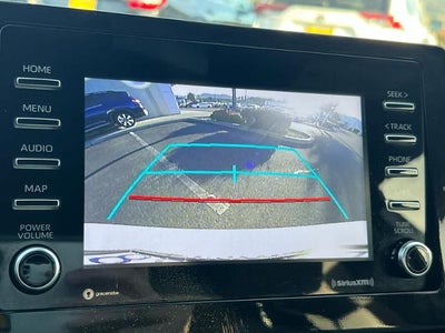 2022 Toyota Camry SE Auto (SE)