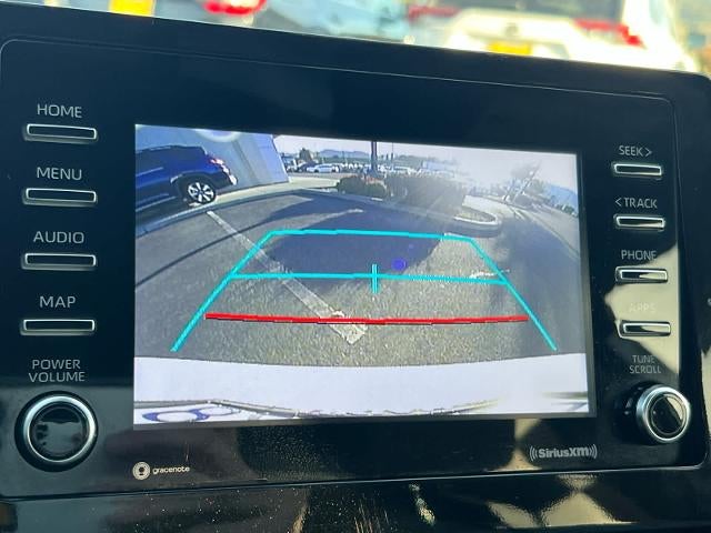 2022 Toyota Camry SE Auto (SE)