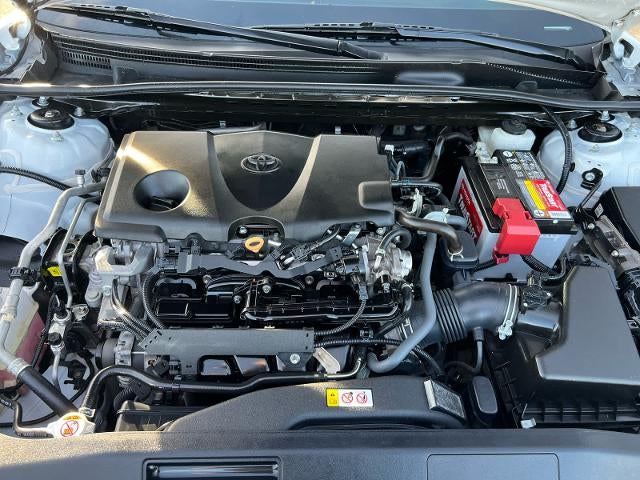 2022 Toyota Camry SE Auto (SE)