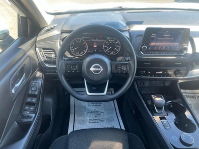 2024 Nissan Rogue AWD SV