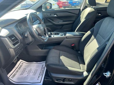 2025 Nissan Rogue AWD SV