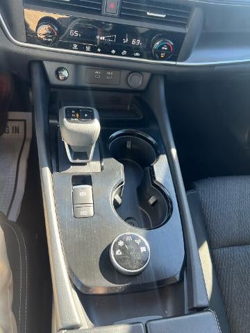 2025 Nissan Rogue AWD SV