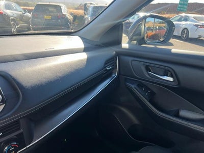 2025 Nissan Rogue AWD SV