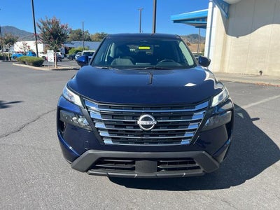 2025 Nissan Rogue AWD SV