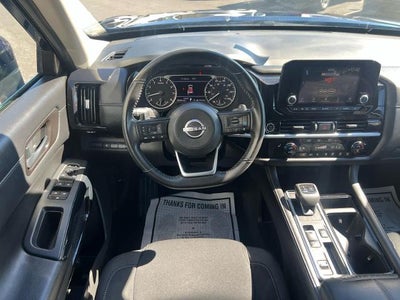 2024 Nissan Pathfinder SV 2WD