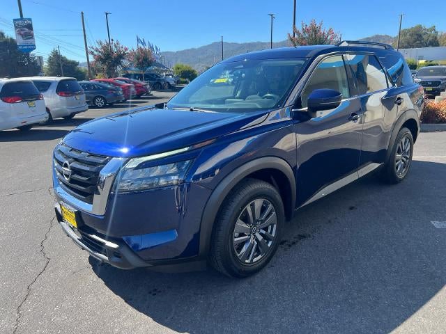 2024 Nissan Pathfinder SV 2WD