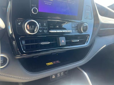 2025 Toyota Highlander XSE AWD (Natl)
