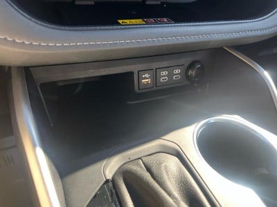 2025 Toyota Highlander XSE AWD (Natl)