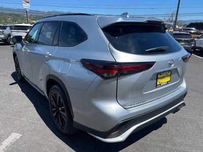 2025 Toyota Highlander XSE AWD (Natl)