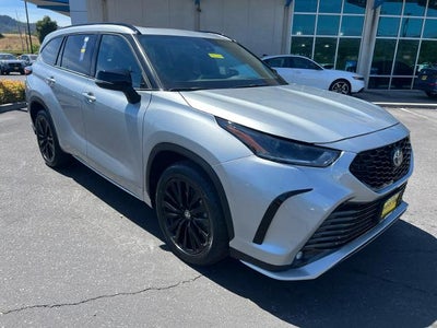 2025 Toyota Highlander XSE AWD (Natl)