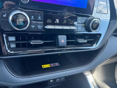2025 Toyota Highlander XSE AWD (Natl)
