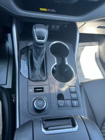 2025 Toyota Highlander XSE AWD (Natl)