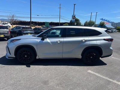 2025 Toyota Highlander XSE AWD (Natl)
