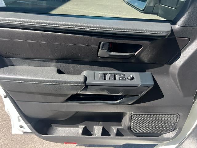 2022 Toyota Tundra 2WD 2WD SR Double Cab 8.1' Bed (Natl)