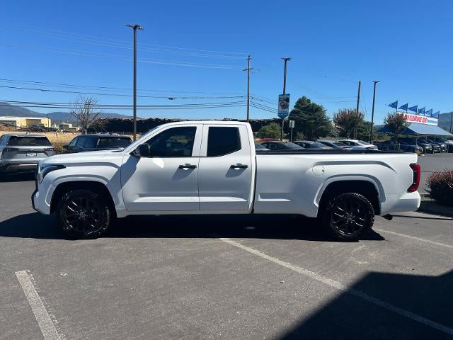 2022 Toyota Tundra 2WD 2WD SR Double Cab 8.1' Bed (Natl)