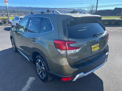 2023 Subaru Forester Touring CVT