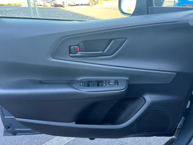 2023 Toyota Prius LE (Natl)