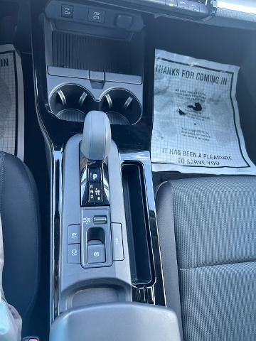 2023 Toyota Prius LE (Natl)