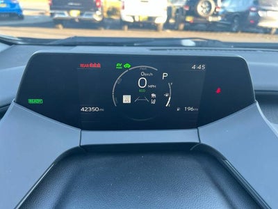 2023 Toyota Prius LE (Natl)