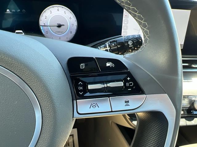 2025 Hyundai ELANTRA SEL Convenience IVT