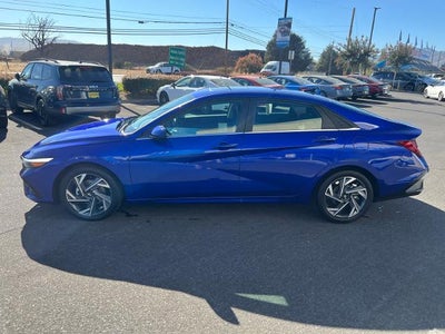 2025 Hyundai ELANTRA SEL Convenience IVT