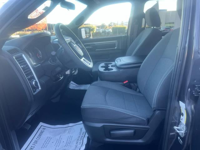 2024 RAM 1500 Classic Warlock 4x4 Crew Cab 5'7" Box