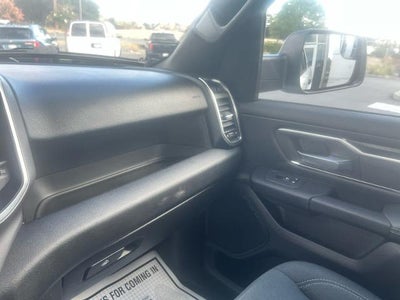 2025 RAM 1500 Big Horn 4x4 Crew Cab 5'7" Box