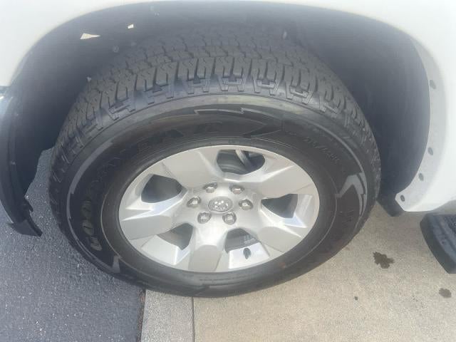 2025 RAM 1500 Big Horn 4x4 Crew Cab 5'7" Box